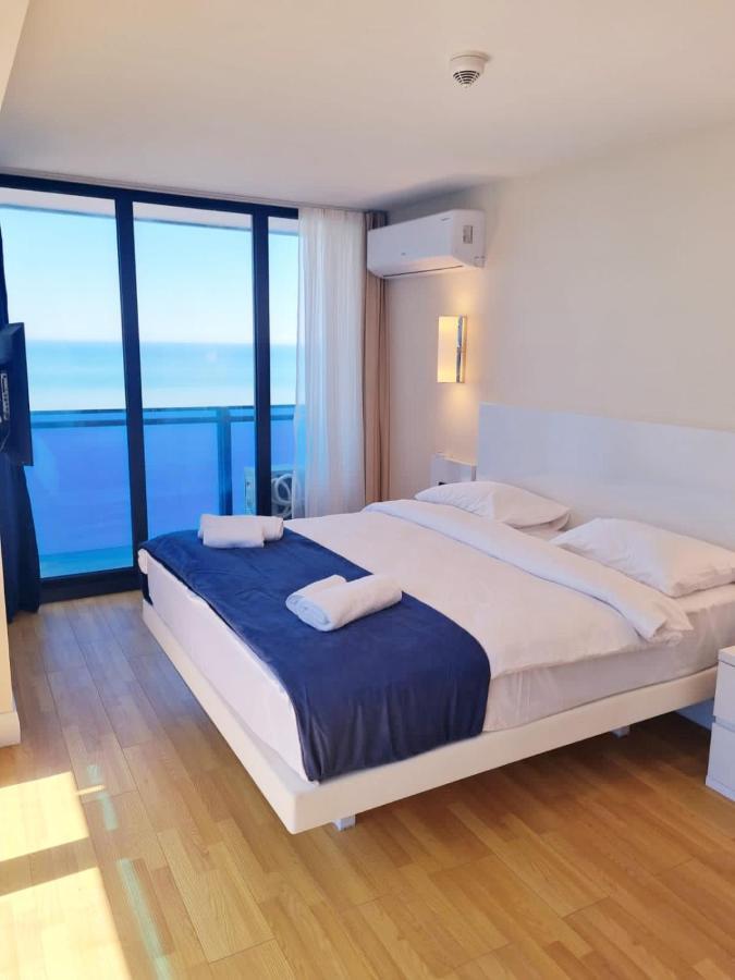 D Block Of New Luxurious Orbi City Batumi Exterior foto